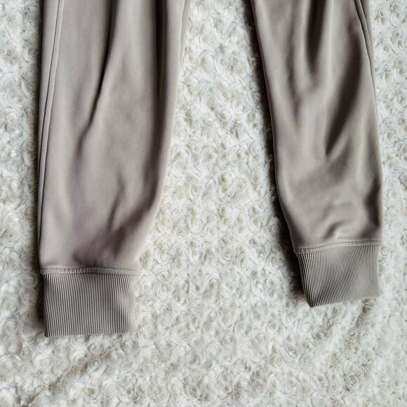 Under Armour UA Mens Fleece Loose Coldgear Sand Tan Beige Joggers Pants Sz Small - Picture 5 of 14